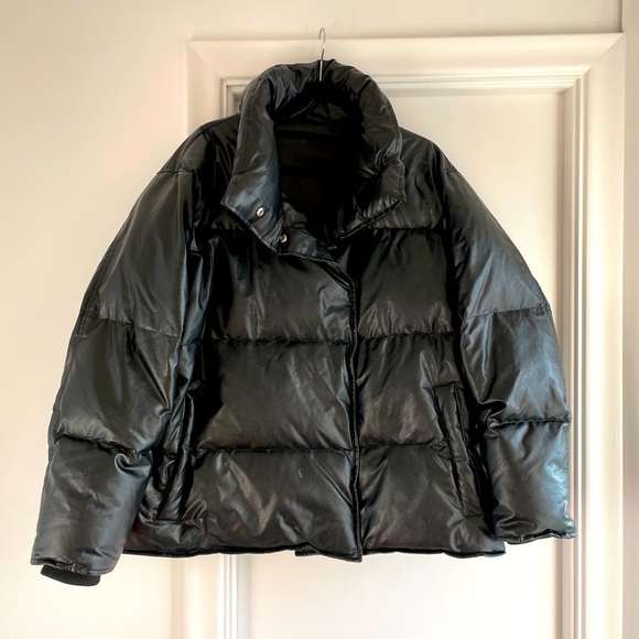 Oversize Hip Length Black Leather Puffer Jacket - Picture 7 of 13